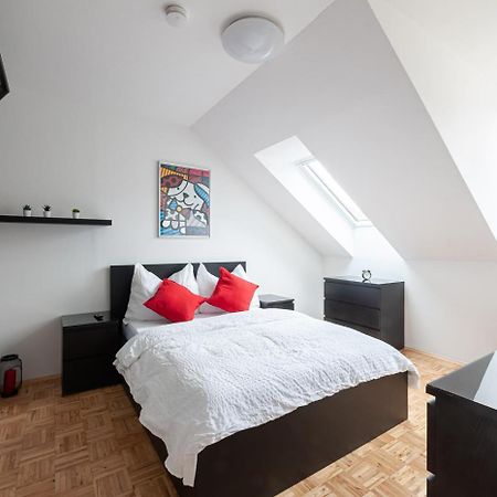 2 Zimmer Wohnung In Der Stadt - Grazy Appartment Exterior foto