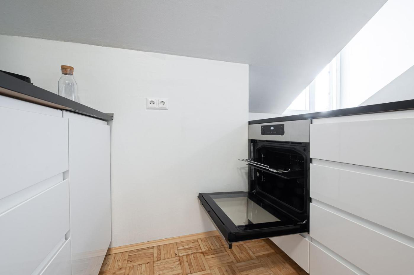 2 Zimmer Wohnung In Der Stadt - Grazy Appartment Exterior foto