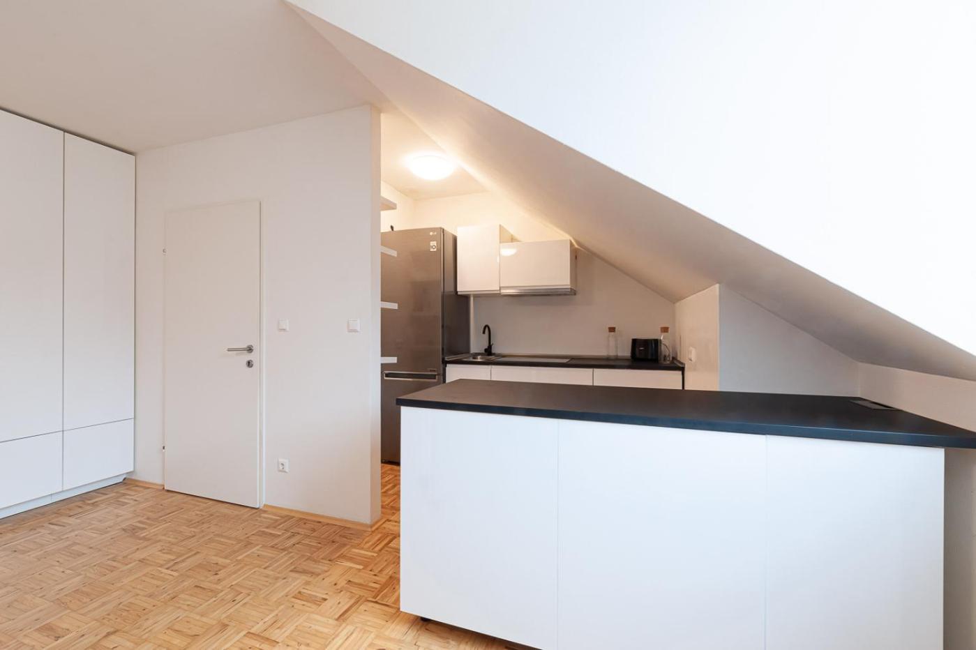 2 Zimmer Wohnung In Der Stadt - Grazy Appartment Exterior foto