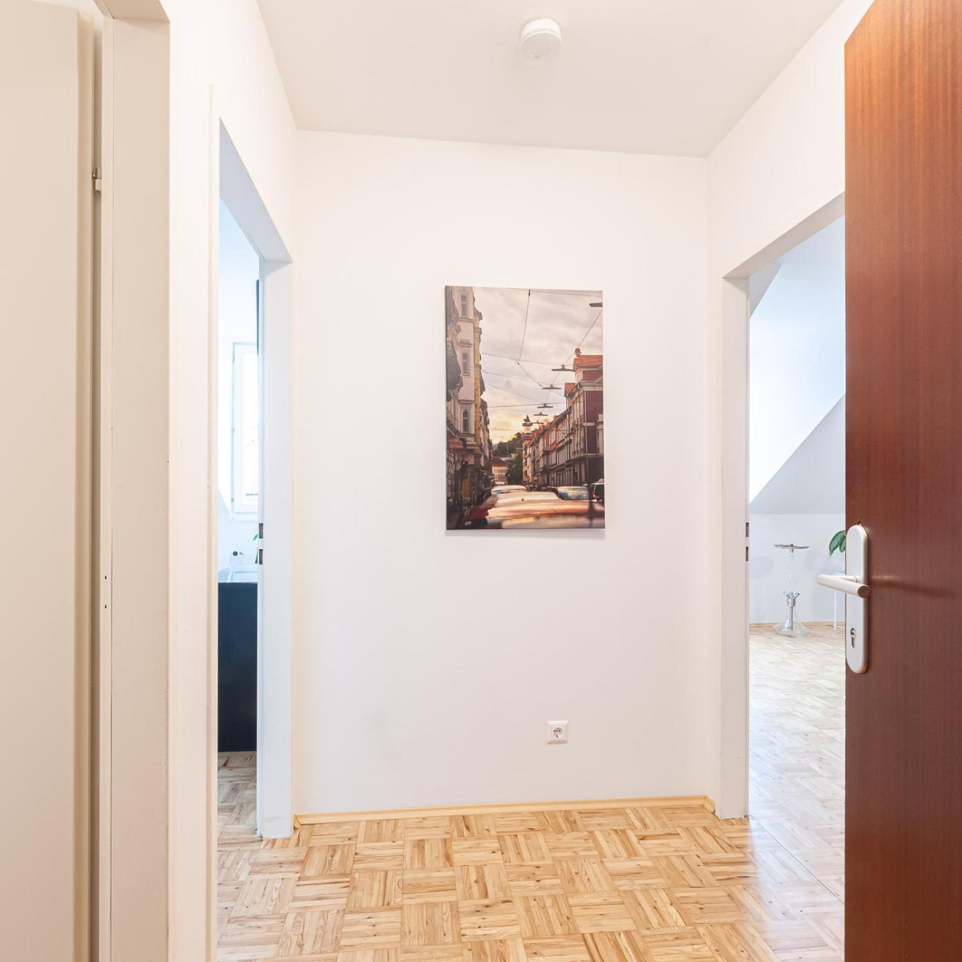 2 Zimmer Wohnung In Der Stadt - Grazy Appartment Exterior foto